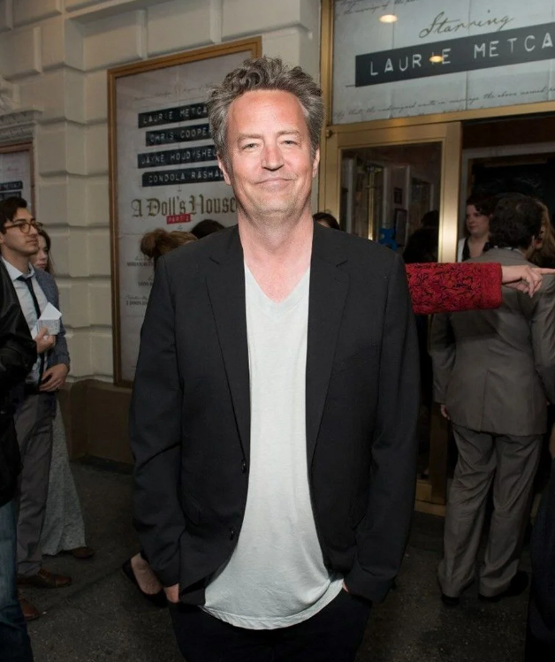 Friends yıldızı Matthew Perry'nin son anlarına dair ayrıntılar ortaya çıktı! Asistanı sadece 2 saat yalnız bırakmış