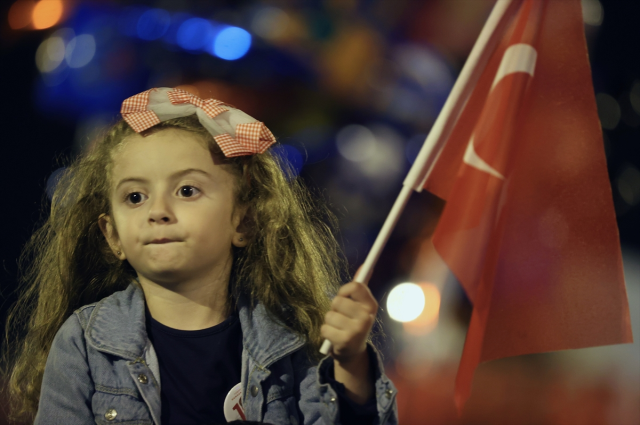 81 ilden görüntü yağıyor! Cumhuriyetin 100. yılı yurt genelinde coşkuyla kutlanıyor