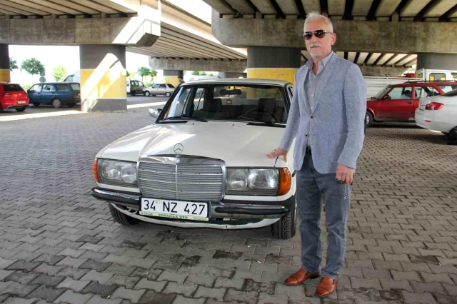 Kemal Sunal'ın 1984 model Mercedes'i satışa çıkarıldı