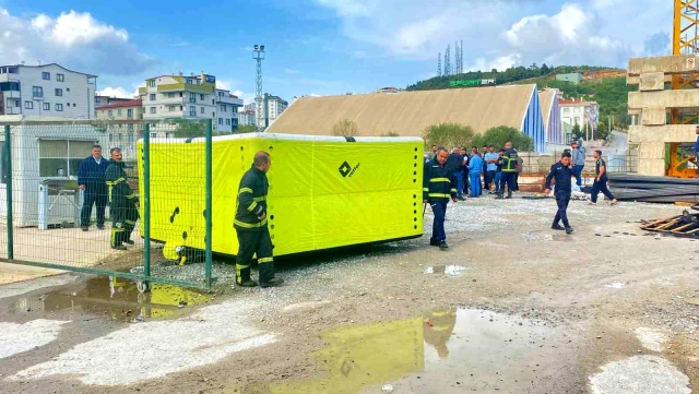 Gebze'deki metro inşaatının işçileri, maaşlarını alamadıkları gerekçesiyle grev başlattı