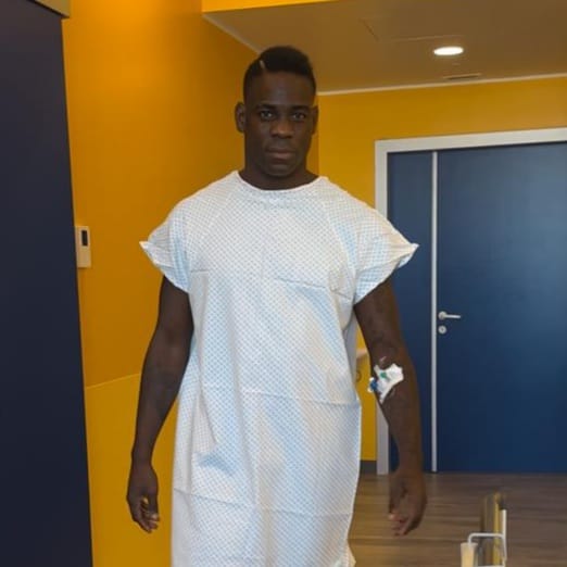 Mario Balotelli bıçak altına yattı! Aylarca sahalardan uzak kalacak