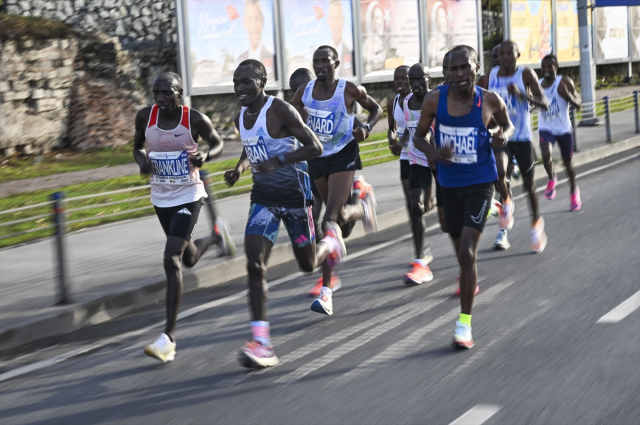 Son Dakika: 45. İstanbul Maratonu'nda Kenyalılar ipi göğüsledi! İşte kazandıkları para ödülü