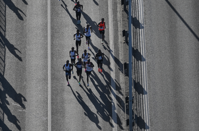 Son Dakika: 45. İstanbul Maratonu'nda Kenyalılar ipi göğüsledi! İşte kazandıkları para ödülü