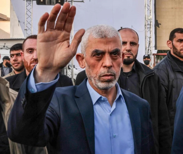 İsrail basını: Ordu, Hamas liderlerinden Yahya Sinwar'ı yok etmek için harekete geçti