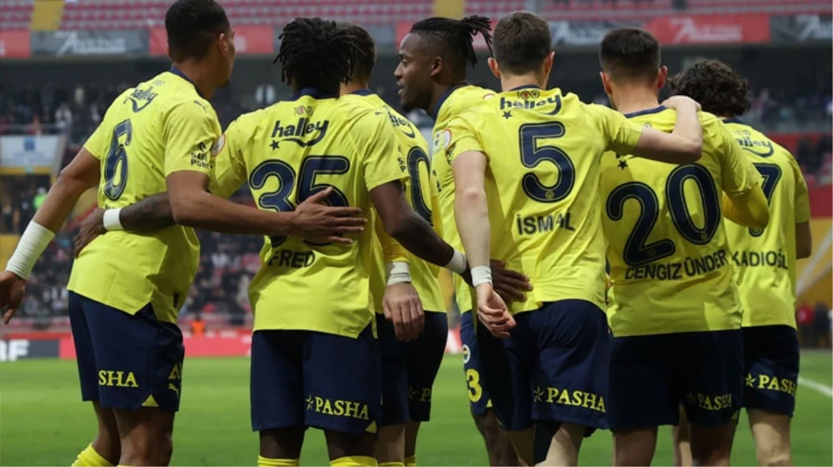 Gol düellosunun galibi Kanarya! Fenerbahçe Kayserispor'u deplasmanda 4-3 yendi