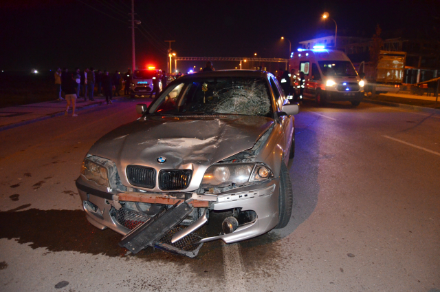 Hızla gelen otomobilin çarptığı üniversite öğrencisi hayatını kaybetti