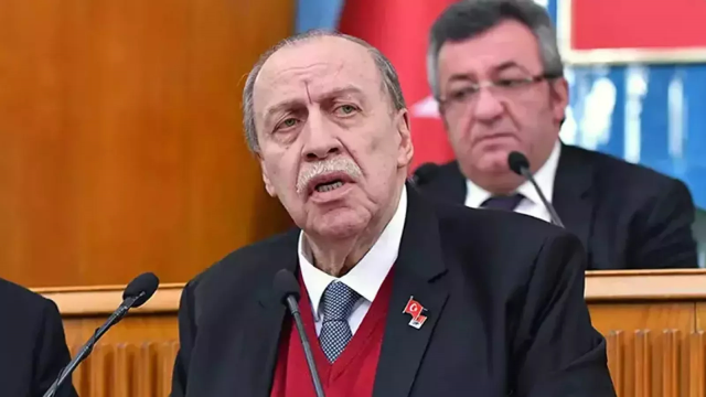 Yaşar Okuyan hastaneye kaldırıldı! Entübe edilen eski bakanın durumu kritik