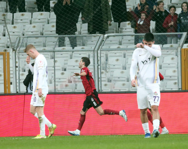 Beşiktaş, Eyüpspor'u 4-0 yenerek Ziraat Türkiye Kupası'nda son 16 turuna yükseldi