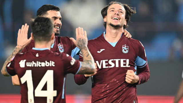 Enis Destan yıldızlaştı! Trabzonspor turladı