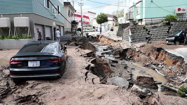 Japonya'da 7.6'lık depremde hayatını kaybedenlerin sayısı 24'e yükseldi