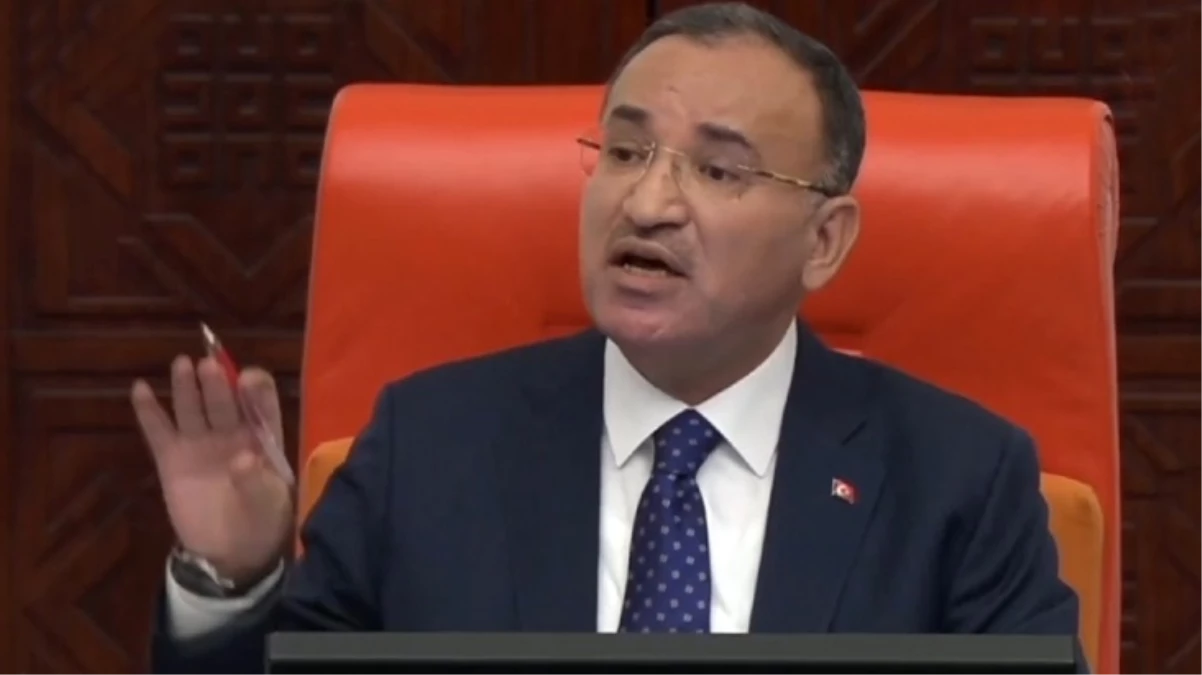 Bekir Bozdağ, FETÖ'yü övdüğü video üzerinden yöneltilen eleştirilere çok kızdı