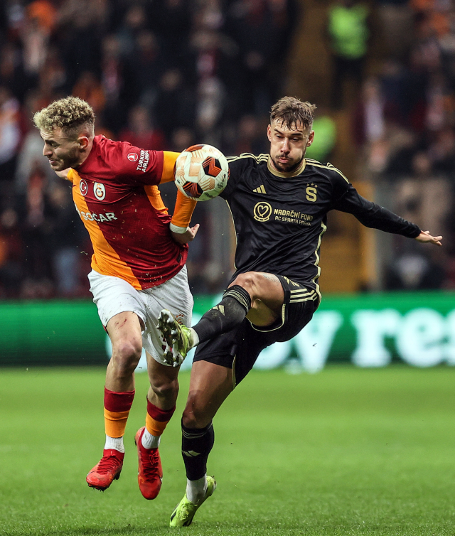 Aslan avantajı kaptı! Galatasaray, Sparta Prag'ı 3-2 yendi