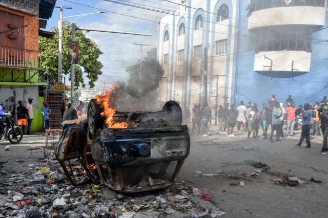 Çete üyelerinin hapishaneden firar ettiği Haiti'de OHAL süresi 1 ay uzatıldı