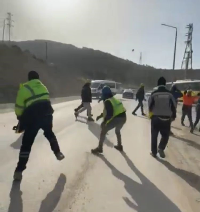 Akkuyu NGS'de maaşlarını alamayan işçiler yetkililerin araçlarını taşladı