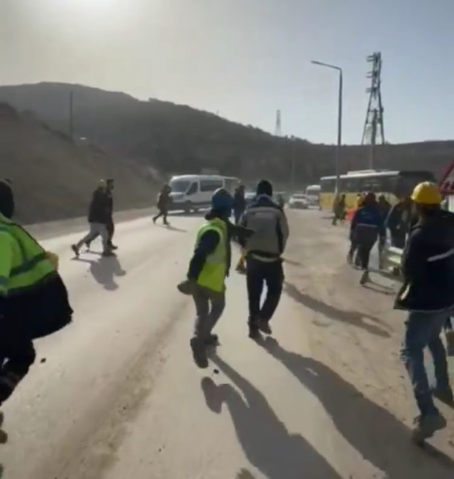 Akkuyu NGS'de maaşlarını alamayan işçiler yetkililerin araçlarını taşladı