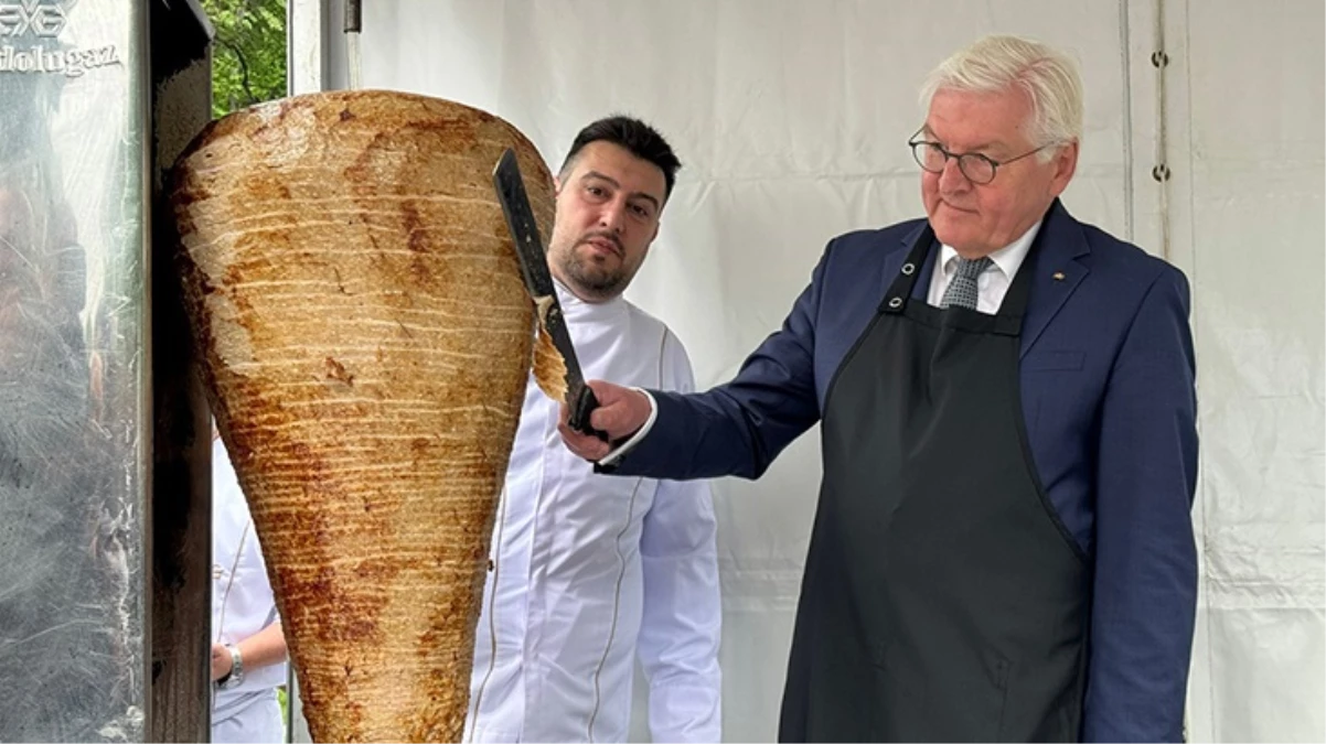 Almanya Cumhurbaşkanı Steinmeier, İstanbul ziyaretinde döner kesti