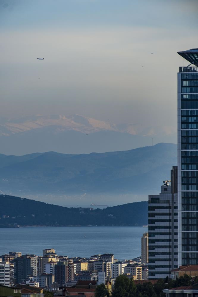 İstanbul'da bayram tatili nedeniyle hava kirliliği azaldı, 3 şehir tek noktadan görüldü